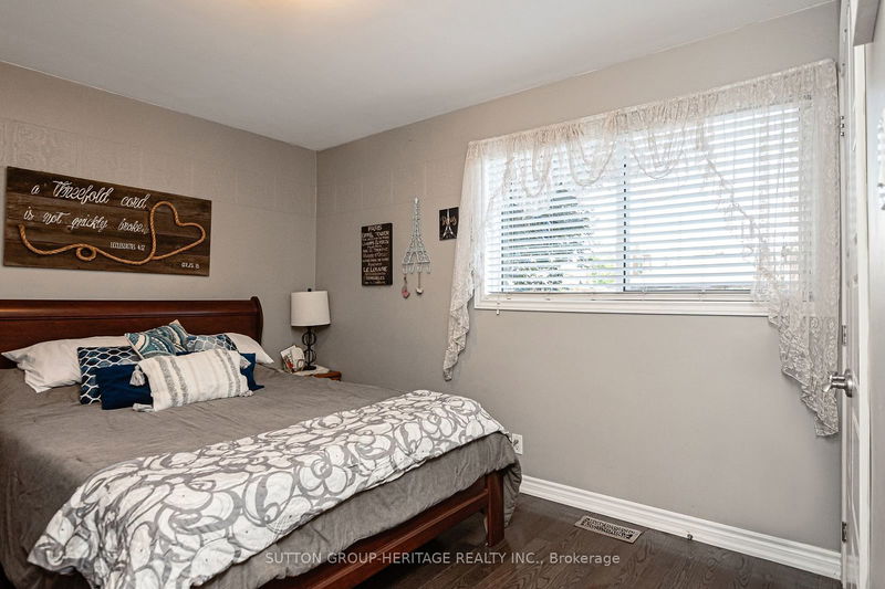 910 Mccullough Dr  Whitby, L1N 1C6 | Image 16