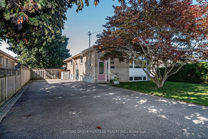 910 Mccullough Dr  Whitby, L1N 1C6 | Image 2