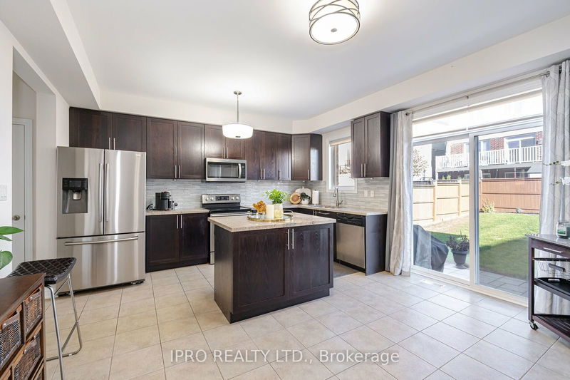 762 Grand Ridge Ave  Oshawa, L1K 0E2 | Image 10