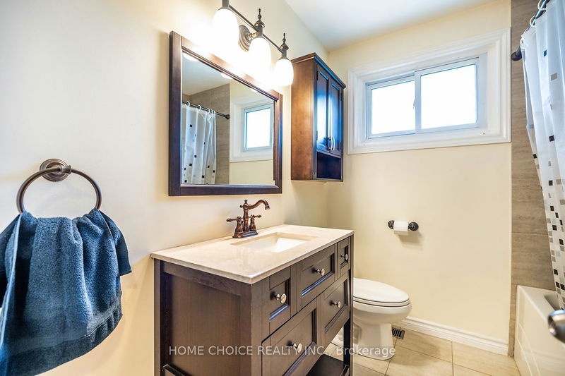 7 Sunicrest Blvd  Clarington, L1C 2G6 | Image 24