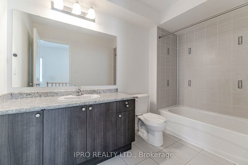 27 Filly Path  Oshawa, L1L 0K8 | Image 15