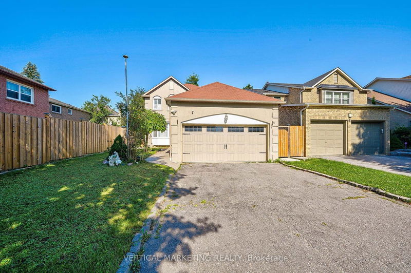 4 Radford Dr  Ajax, L1T 1V9 | Image 1