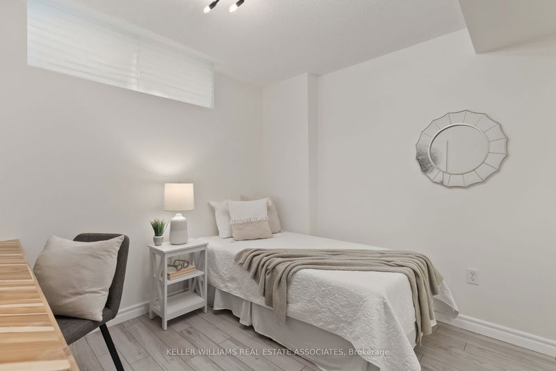 11 Wicker Park Way  Whitby, L1R 0E3 | Image 30