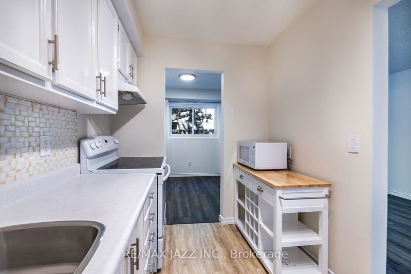  21 - 927 Burns St W Whitby, L1N 6J5 | Image 15