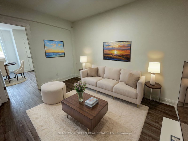home for lease on Upper-1373 Woodbine Avenue