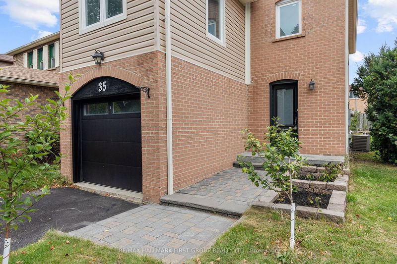 35 Radford Dr  Ajax, L1T 2G5 | Image 4