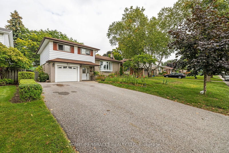 157 Labrador Dr  Oshawa, L1H 7E4 | Image 4