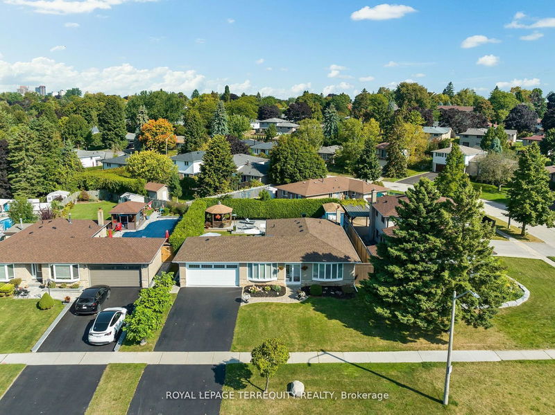 78 Lake Driveway  E Ajax, L1S 1B3 | Image 6