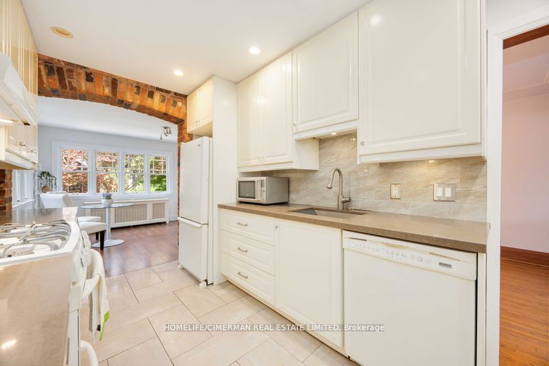 78 Dentonia Park Ave  Toronto, M4C 1W9 | Image 18