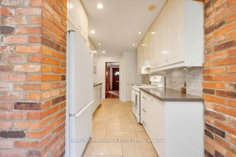 78 Dentonia Park Ave  Toronto, M4C 1W9 | Image 21