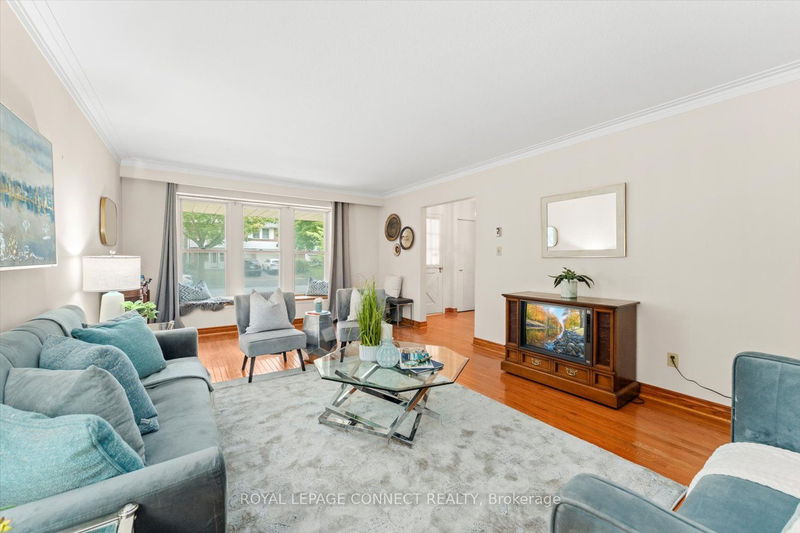 85 Dunmurray Blvd  Toronto, M1T 2K2 | Image 5