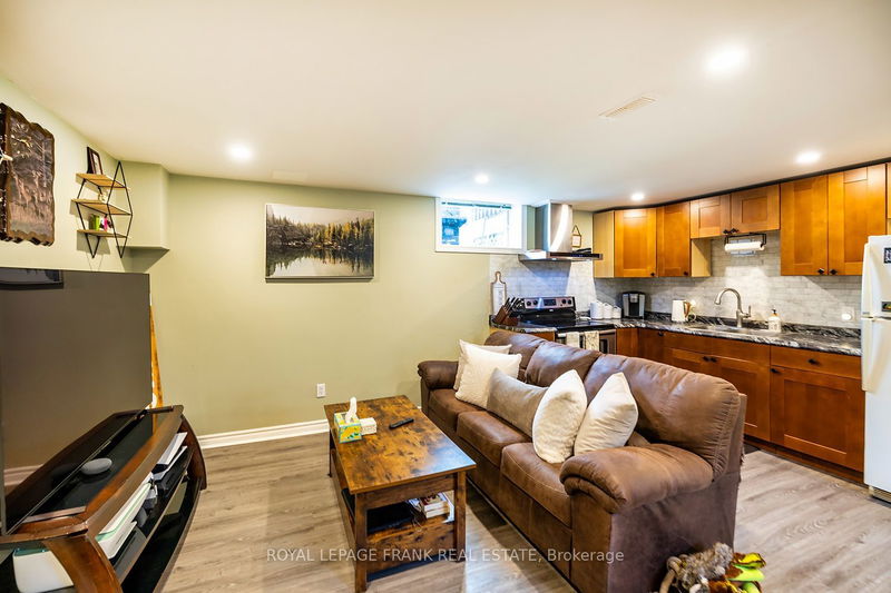 43 Lakeview Ave  Scugog, L0B 1E0 | Image 25