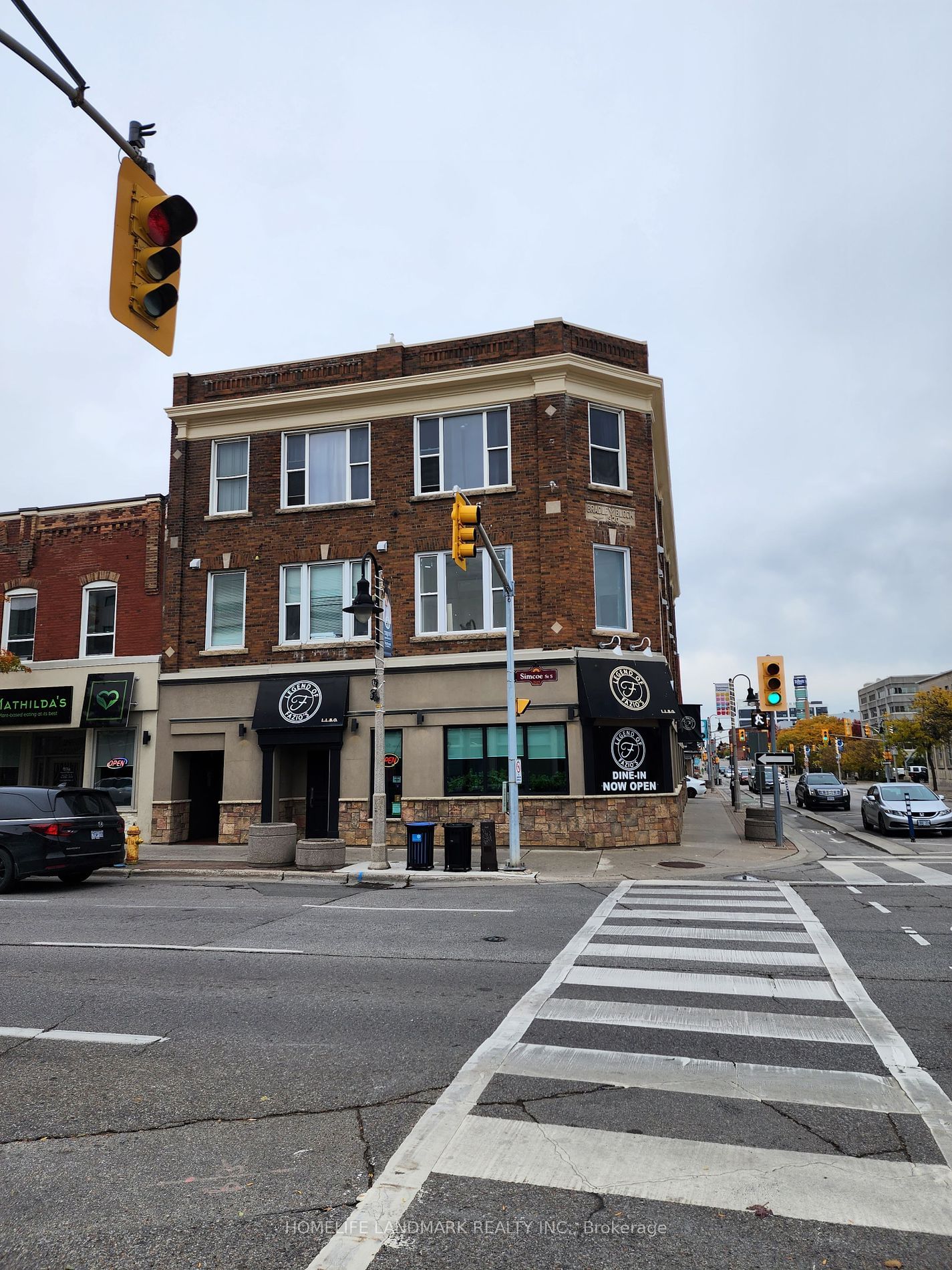 Building in 29 1/2 Simcoe Street