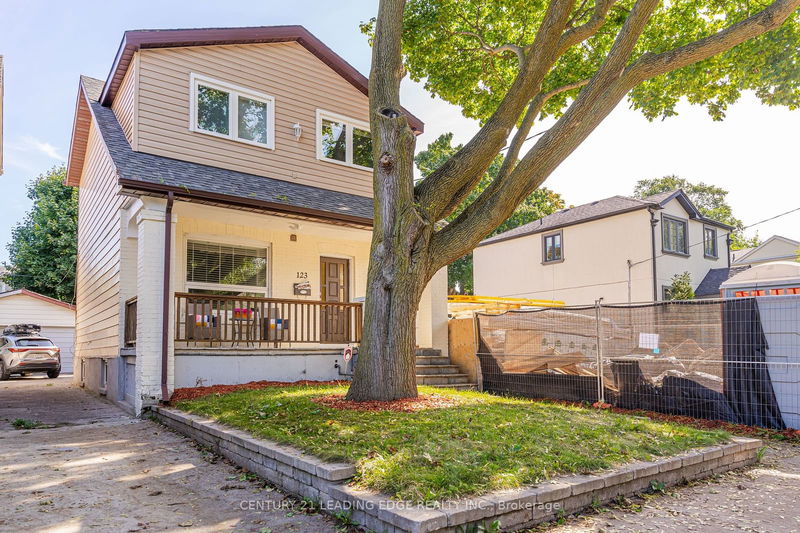 123 Cadorna Ave  Toronto, M4J 3X3 | Image 1