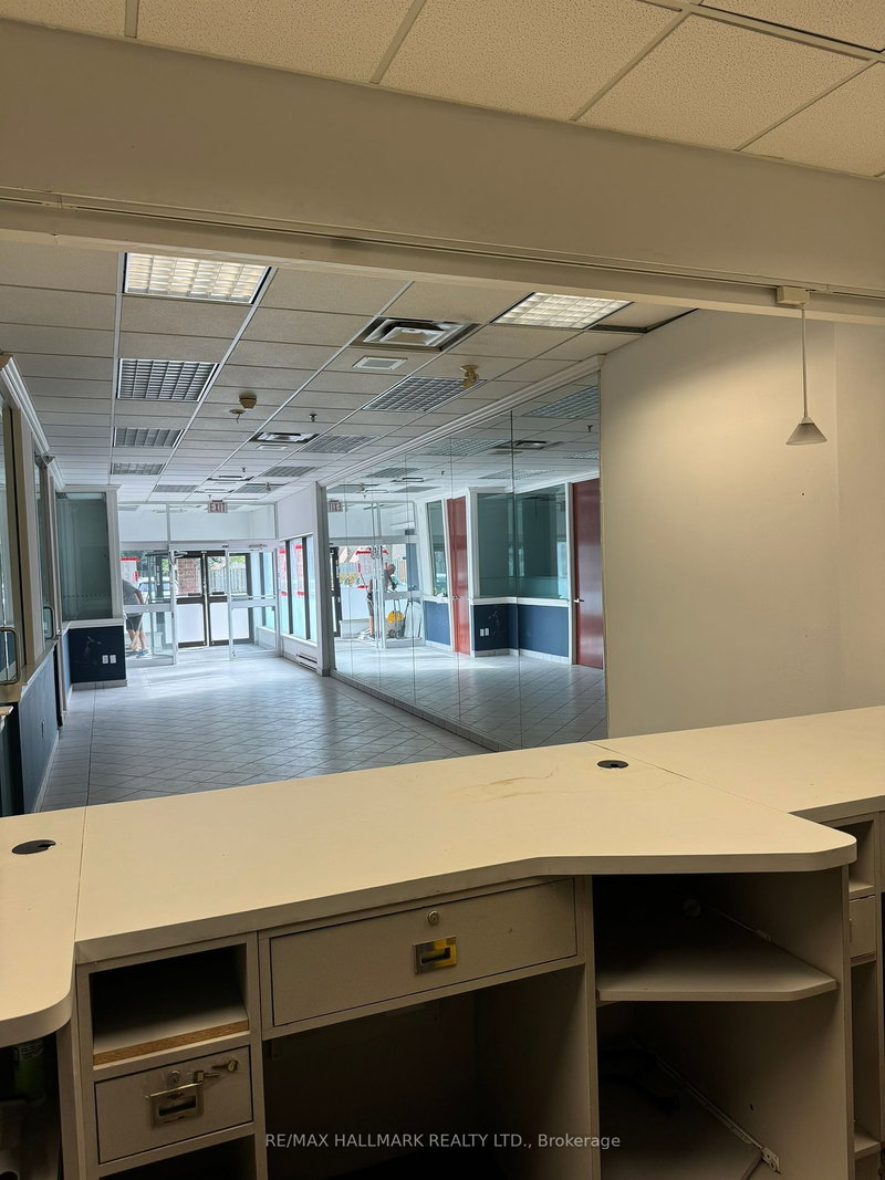 1 - 750 Oklahoma Dr, Pickering, L1W 3G9 | Image 2