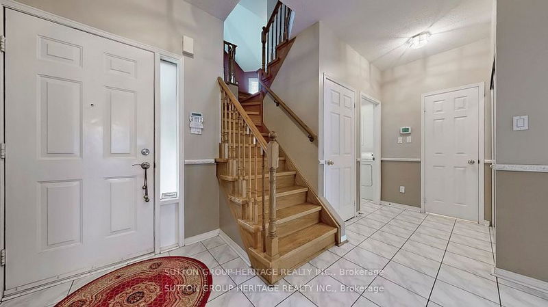 1452 Sandhurst Cres  Pickering, L1V 6Y8 | Image 14