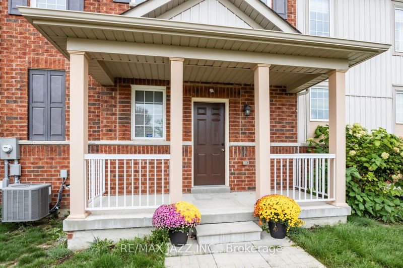 2 Mcbride Ave  Clarington, L1C 0J6 | Image 21