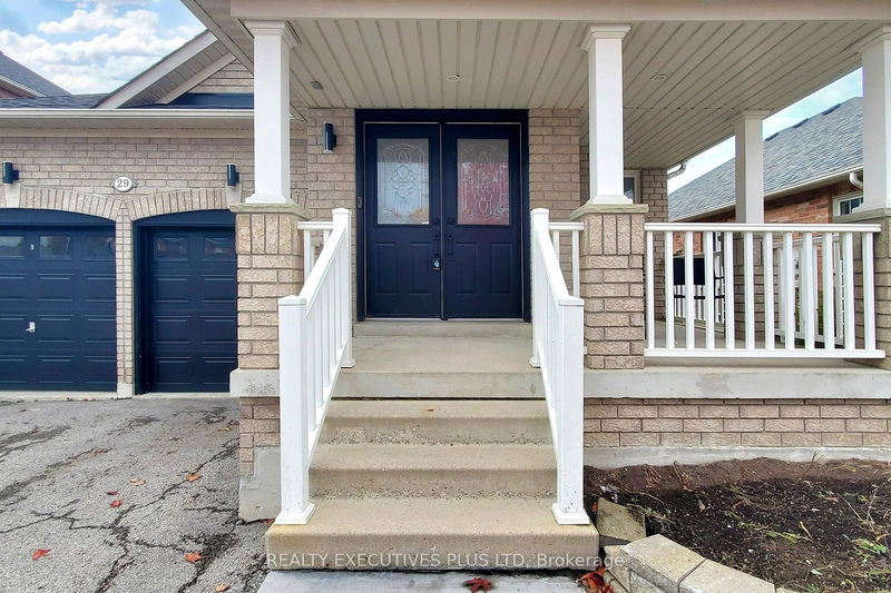 29 Pardon Ave  Whitby, L1P 1V1 | Image 3