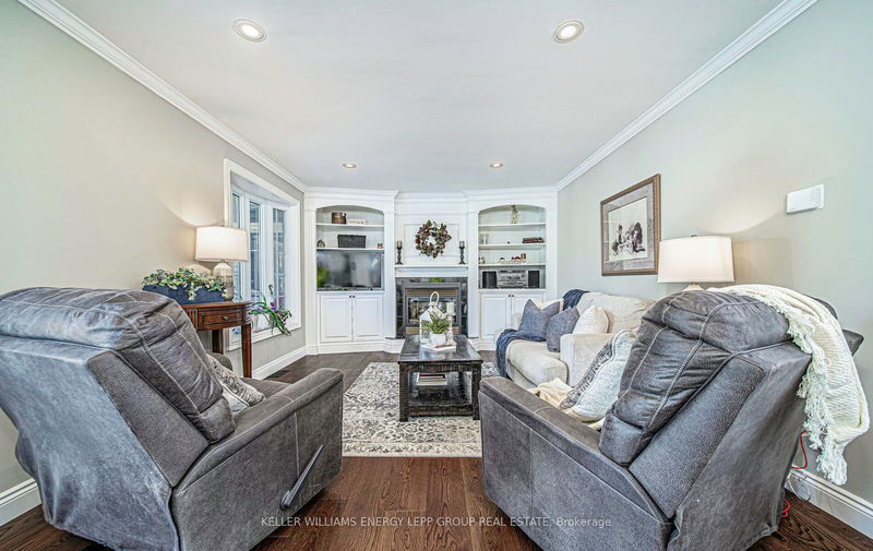 8 Sunny Ridge Tr  Clarington, L0B 1J0 | Image 11