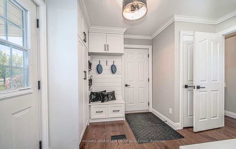 8 Sunny Ridge Tr  Clarington, L0B 1J0 | Image 16