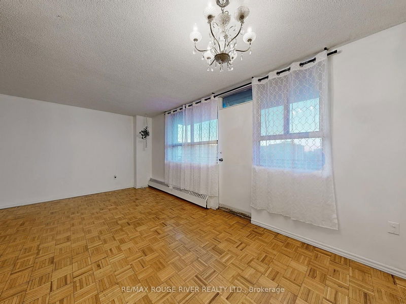  1110 - 1950 Kennedy Rd  Toronto, M1P 4S9 | Image 6