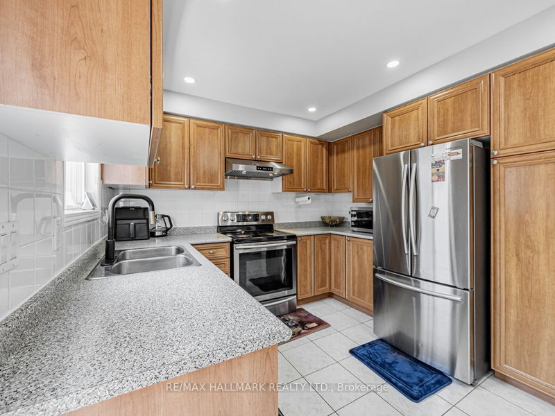 5 Gill Cres  Ajax, L1T 3Y9 | Image 5