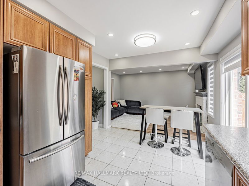 5 Gill Cres  Ajax, L1T 3Y9 | Image 7