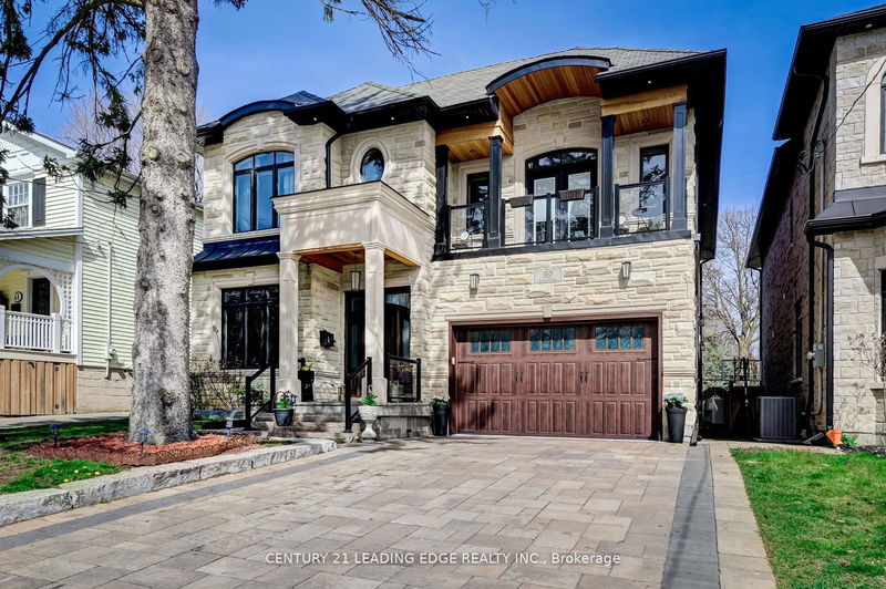 39 Gradwell Dr  Toronto, M1M 2N1 | Image 1