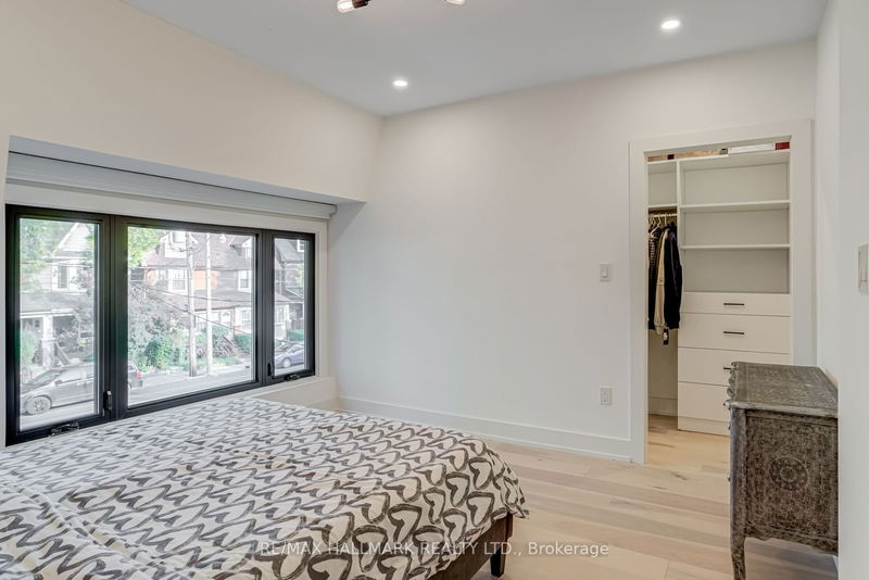 88 Greenwood Ave  Toronto, M4L 2P6 | Image 24