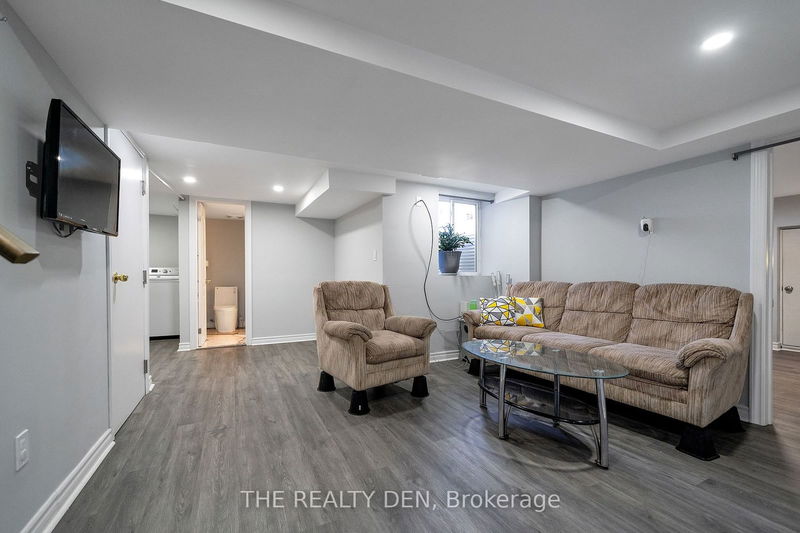 532 Montrave Ave  Oshawa, L1J 4S9 | Image 19