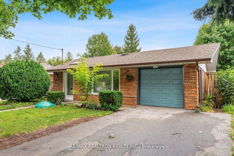 109 Thicketwood Dr  Toronto, M1J 2A2 | Image 2