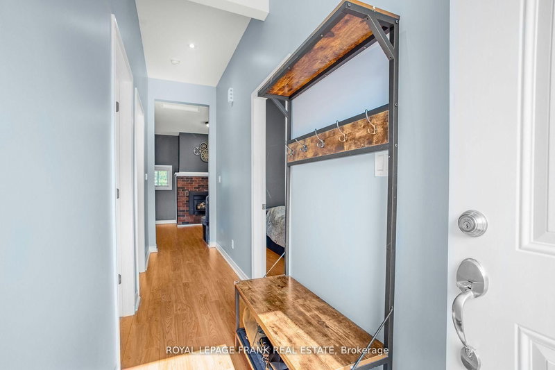 297 Celina St, Oshawa, L1H 4N9 | Image 3