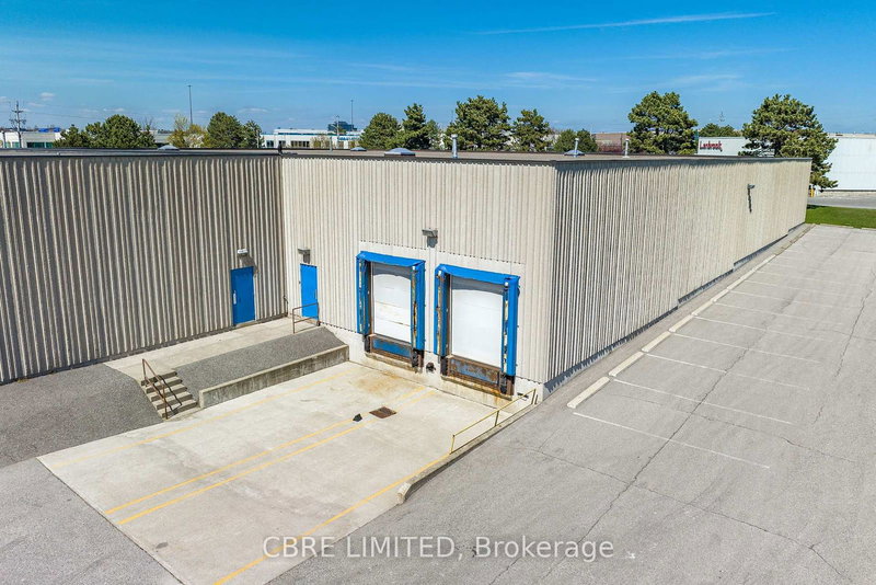 585 Granite Crt, Pickering, L1W 3K1 | Image 3