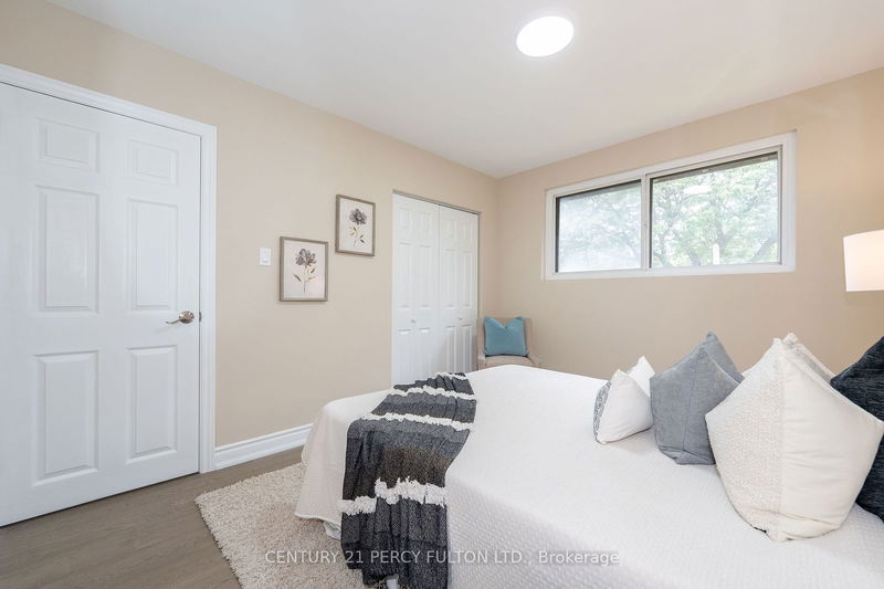 8 Bailey Cres  Toronto, M1G 2P3 | Image 17