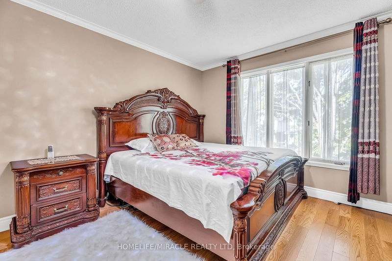 1 Beechnut Cres  Clarington, L1E 1Y5 | Image 19