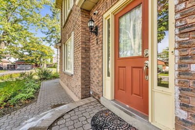 1 Beechnut Cres, Clarington - Courtice image-0-2