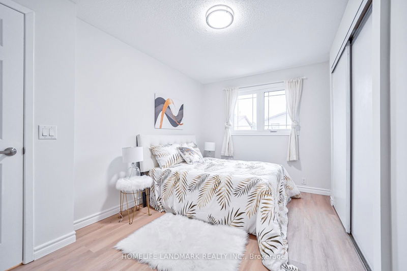 8 Whistling Hills Dr  Toronto, M1V 2B5 | Image 23