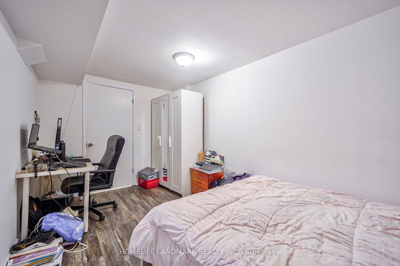 8 Whistling Hills Dr  Toronto, M1V 2B5 | Image 30