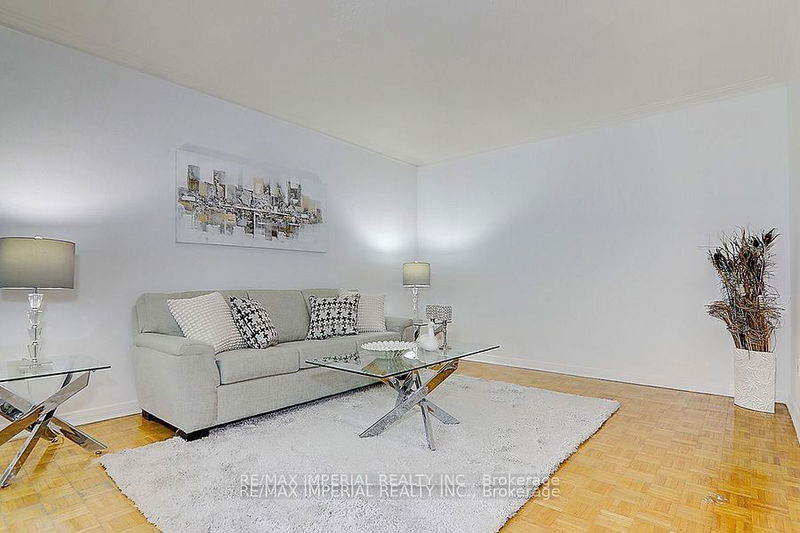 299 Huntsmill Blvd  Toronto, M1W 3E5 | Image 11