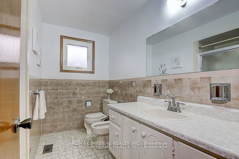 299 Huntsmill Blvd  Toronto, M1W 3E5 | Image 32