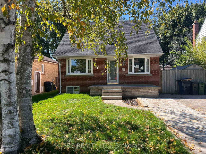 16 Robertsfield Cres, Toronto, M1R 2X2 | Image 2
