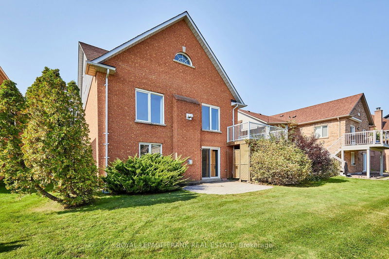 65 Waterbury Cres  Scugog, L9L 1R9 | Image 2