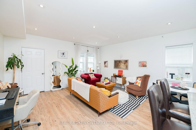 7 - 85 Beech Ave, Toronto, M4E 3H5 | Image 3