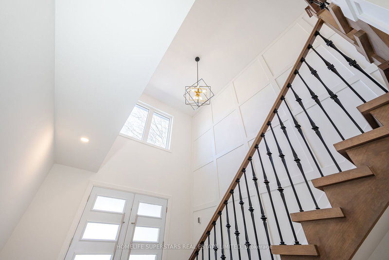 49 Greendowns Dr, Toronto, M1M 2G6 | Image 3