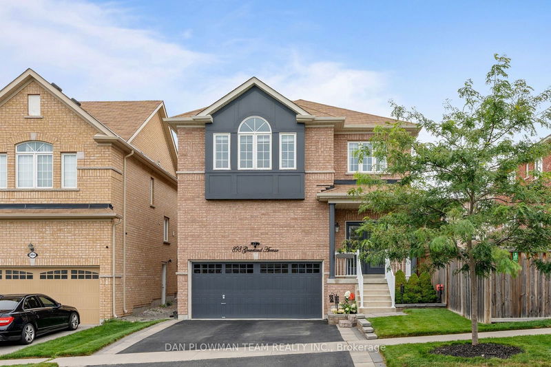 898 Groveland Ave  Oshawa, L1K 0W1 | Image 1