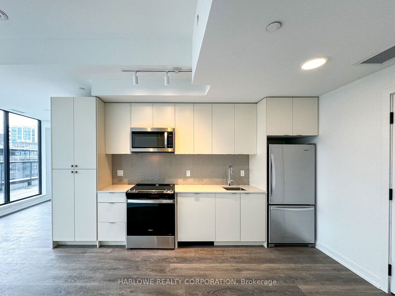 home for lease on PH512 B-1604 Charles Street