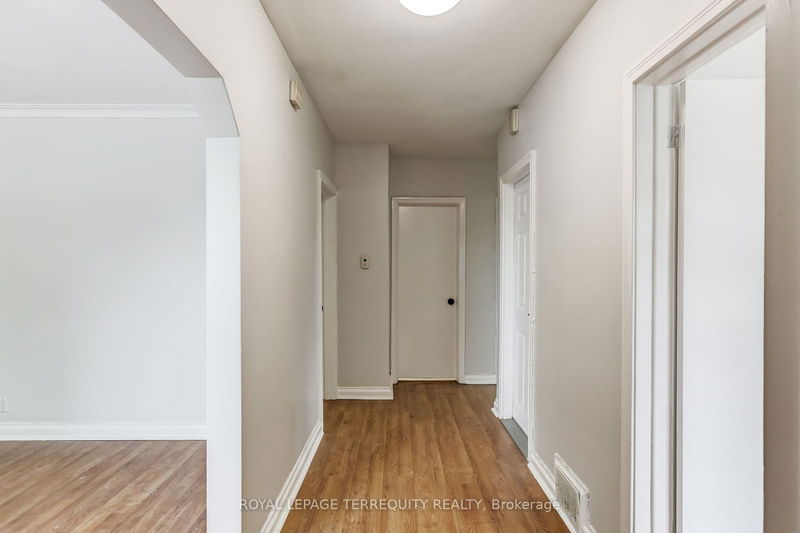 2563 Kingston Rd  Toronto, M1M 1M1 | Image 4