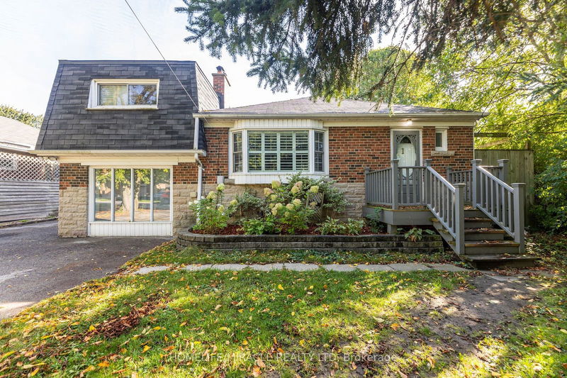 1 Lowell Ave  Toronto, M1M 3M7 | Image 2