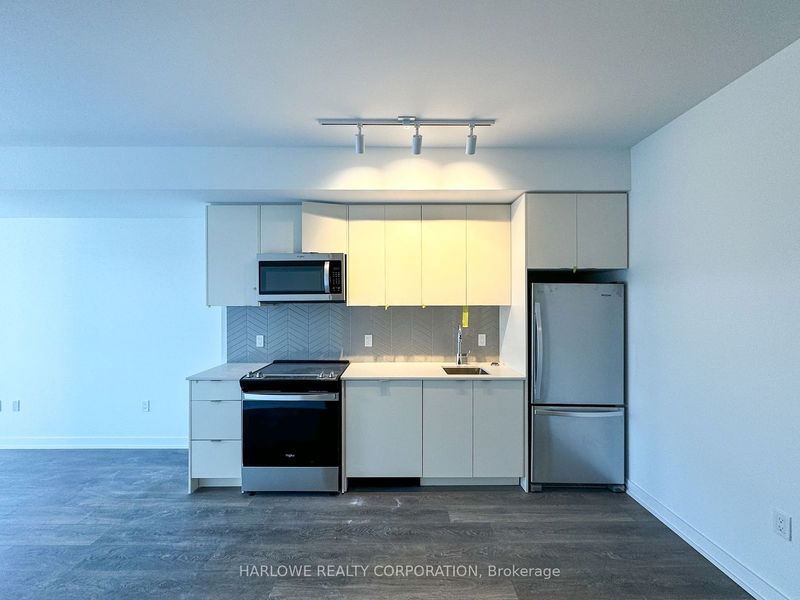 home for lease on 403 A-1606 Charles Street