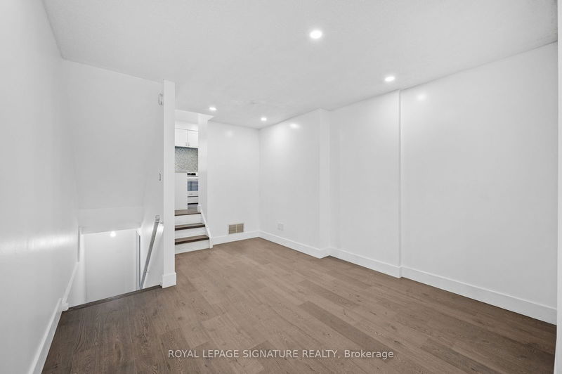  92 - 275 Broadview Ave  Toronto, M4M 3H5 | Image 10